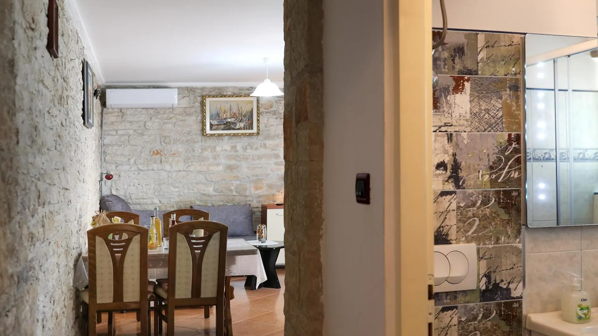 Apartments Faris 0*, Kanfanar Croatia
