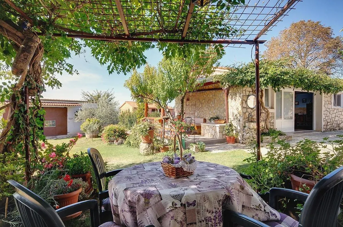 Apartments Faris Croatia